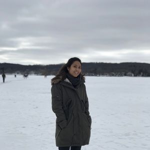 Meet your Posher, Abigail